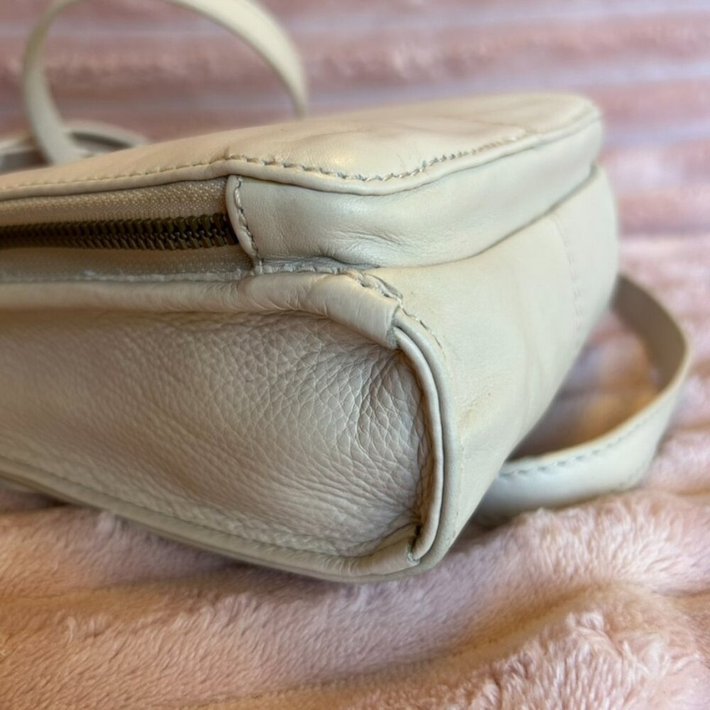 American Leather Crossbody Bag RFID Small Lightweight Travel Purse - Picture 5 of 16